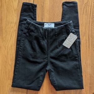 🆕Free People High Rise Skinny Pull-On Jeans
